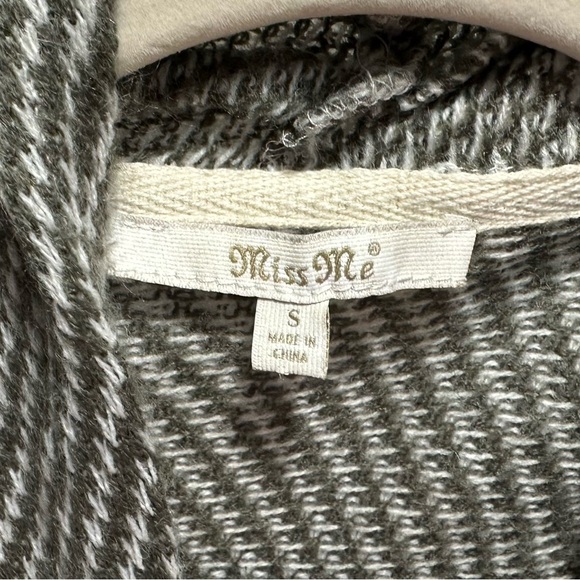 Miss Me Cardigan - Picture 2 of 7